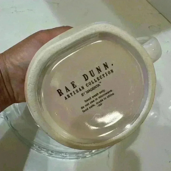 Rae Dunn Valentines Day CUTIE PIE Mug Iridescent Ceramic w/ Black by Magenta - Picture 10 of 10